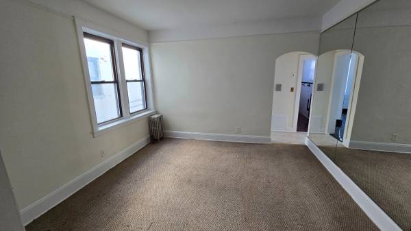 $2,000 / 1br - 770ft2 - large 1br apt in floral park (floral park)63862610026753120