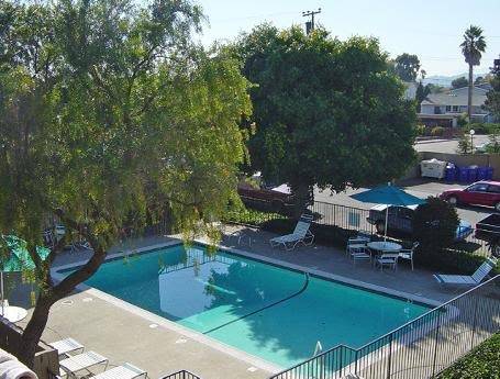 On-Site Laundry, 2 bedroom, Close to Public Transportation 1