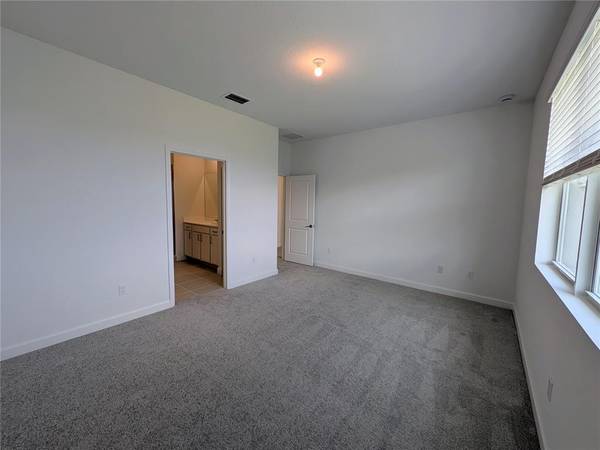 $2,300 / 3br - 1635ft2 - Townhome nuevo de 3 habitaciones y 2.5 baños (Port Saint Lucie)63867048957699124