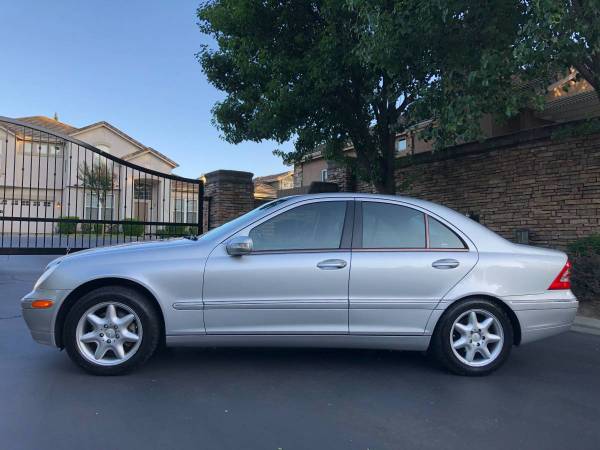 2001 Mercedes C240 Sedan - $5,50063617755157251122