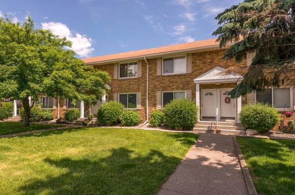 $1,950 / 2hab - 1092ft2 - 2Hab 1BA, Patios Abiertos y Áreas Verdes, Pisos Duraderos (1301 MN-7, Hopkins, MN)63666897708803123