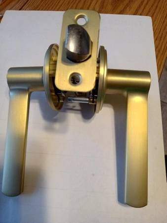 FELLINO LEVER DOOR HANDLER 1