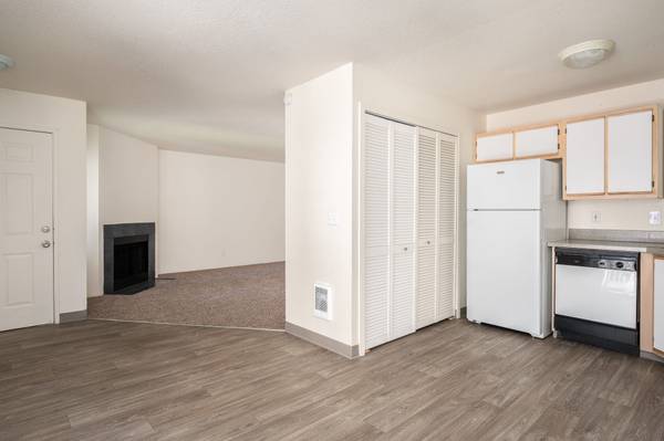 $1,595 / 2br - 1025ft2 - 2nd floor 2 bed/2 bath with immediate move in available! (Tigard)63842024467587120