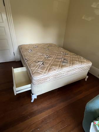 Queen bed 1