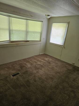 $4,500 / 2br - Mobile Home for Sale at Lot 28 in the Modernaire Mobile Home Park (Lafayette)63680140311811124