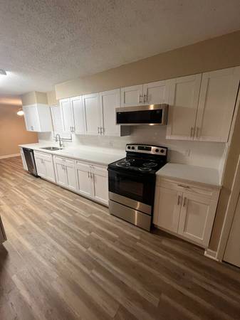$289,900 / 4br - 1951ft2 - MOVE-IN READY! SELLER FINANCING AVAILABLE!!! (Brooksville)63991225503747122