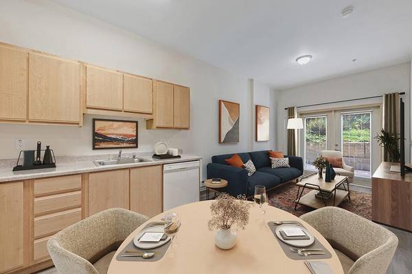 $2,036 / 2br - 676ft2 - Comparte el aire: comunidad libre de humo, centro de fitness (Seattle)63688586946049121
