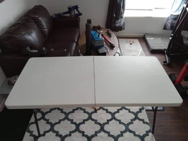 !!!! 5FOOT folding table $25 half the cost of anywhere else!!!! - $25 (Columbia)63471025563905120