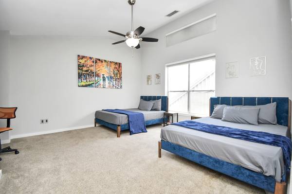 Queen Mattress - Hybrid Memory Foam 1