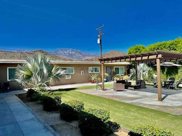 $1,695 / 2br - Remod 2 bedrooms 1 bath W/D Hook ups (Cathedral City, Palm Springs)63686245619713124