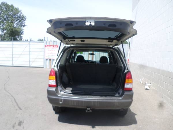 SUV* 2003 MAZDA  TRIBUTE  LX-V6 * AUTOMATIC - $2,390 (EVERETT)63470612572163124