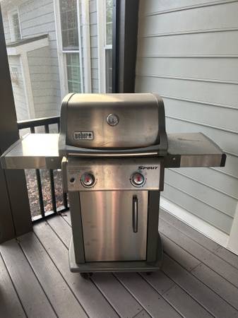 Spirit Weber Grill 1