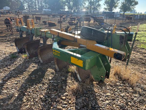 Harrell 5 bottom in furrow plow 1