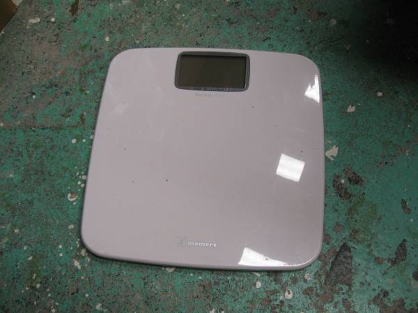 Bathroom Scale 1