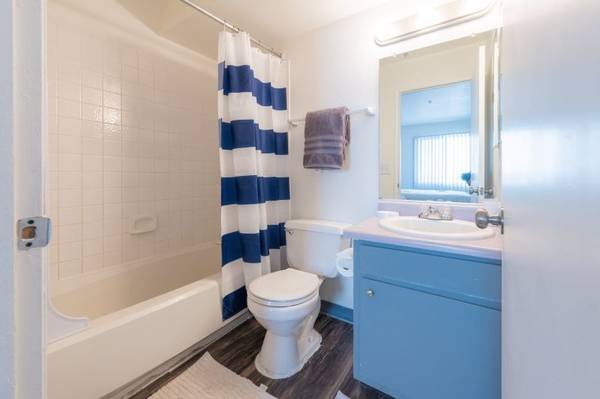 Air Conditioning, Cable Ready, Swimming Pool 1