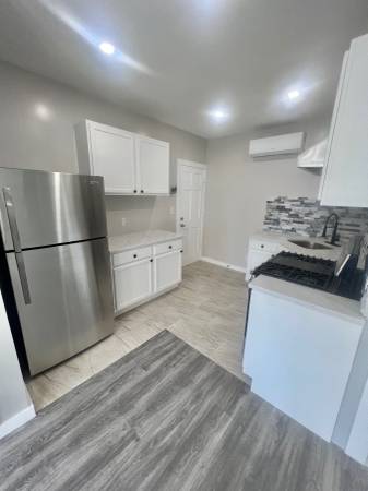 $2,500 / 1br - Luxury, Brand New Everything, Central Air/Heat, Near Train *I Speak Spanish (Jackson Heights)63945363139971123