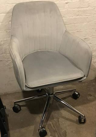 Aniya Velvet Office Task Chair (Light Sand Color) [NEW Condition!] 1