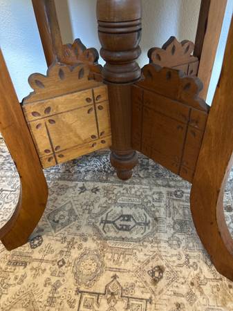 Eastlake Antique Side Table - $175 (Lakeway)63435862052609123