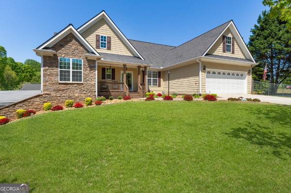 $2700.00 / 6br - 3344ft2 - Move-In Ready 6 bdrm, 3 ba  3,344 sq ft House For Lease/Jackson County63792093061635120