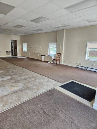 $1,000 / 1750ft2 - Office/Store-Front (Baldwinsville)63982838769539121