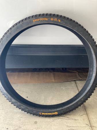 Continental Kryptotal RE 2.4 29er tire 1