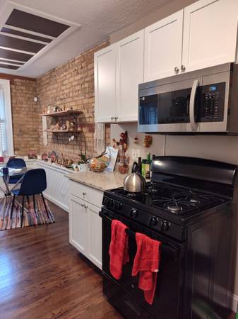 $2,300 / 1br - 750ft2 - Apartamento amueblado completamente en espacio tranquilo con jardín (Andersonville)64041809747201124