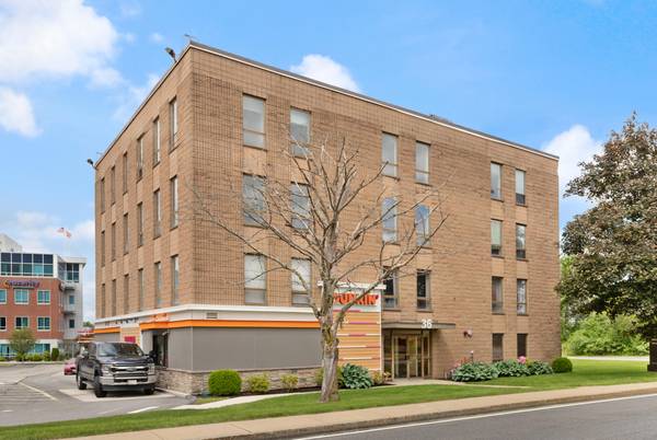 $3,900 2nd Floor Office in Professional Building with Parking (Woburn)63856445730307122
