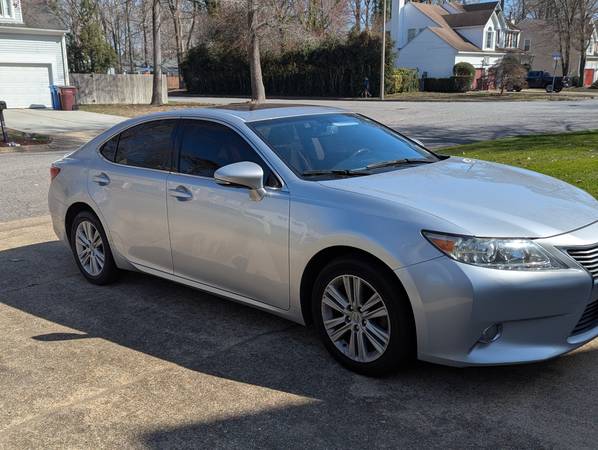2014 Lexus ES350 95 K Miles - $15,600 (Chesapeake)63621666699651121