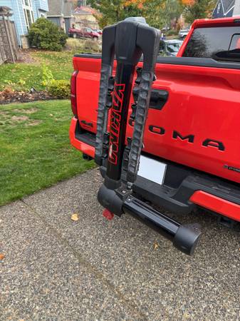 Yakima Hitch-Mount Bike Rack 1