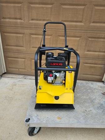 24″ Vibratory Plate Compactor ***for rent*** 1