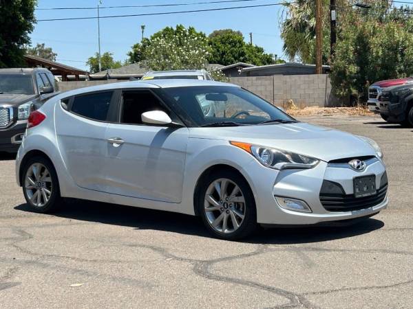 2017 Hyundai Veloster  Value Edition 3dr Coupe Coupe 1