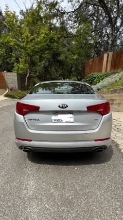 2013 Kia Optima en excelentes condiciones - $5.500 (Westwood, CA)63469918506115123