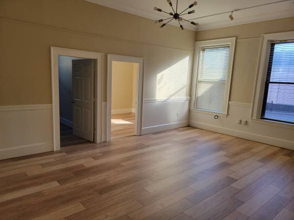 $1,000 / 600ft2 - OFFICE OR ARTIST'S STUDIO (GLOUCESTER)63856336992515121