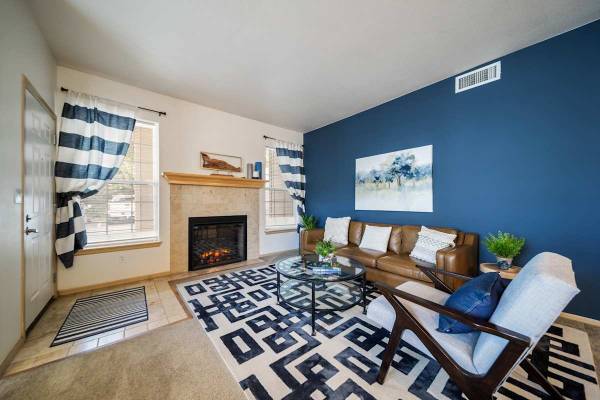 $1,375 / 1br - 659ft2 - ¡Hermosas vistas, plan espacioso y alquiler bajo! ¡Casa de un dormitorio y un baño! (250 Gage Blvd, Richland, WA)63689827212545123