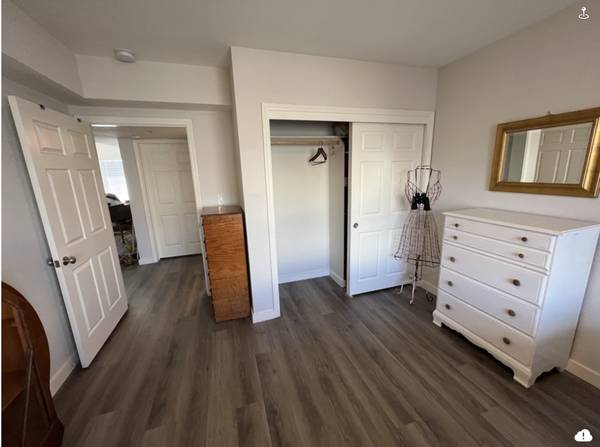 $1,275 / 1br - Habitación en amplio y soleado apartamento de 3 habitaciones/2 baños a 1/2 cuadra de Lake Merritt (oakland lake merritt / grand)63657711888899121