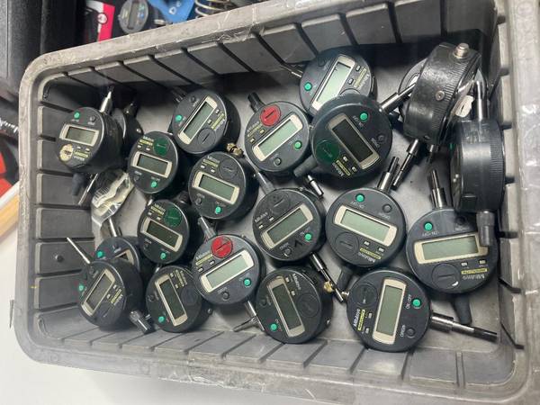 MITUTOYO DIGITAL INDIATOR 1