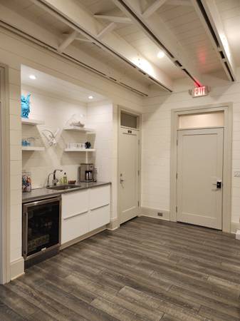 $3,500 / 1200ft2 - Three Office Suite for Rent (Park Circle)64016106224002124