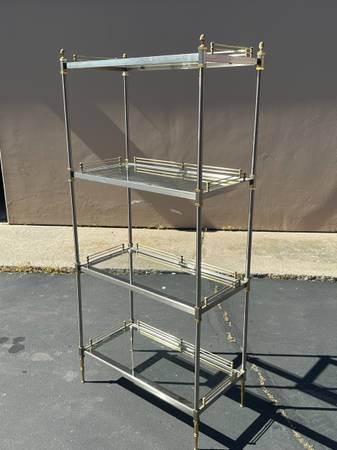 estante de exhibición cromada - $350 (MODESTO)63470292351105120