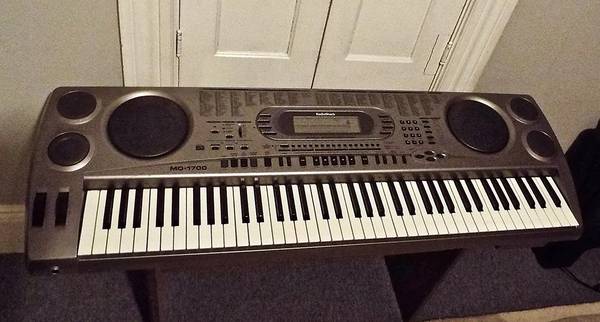 Radio Shack MD1700 – 76-Key Touch-Responsive Keyboard 1
