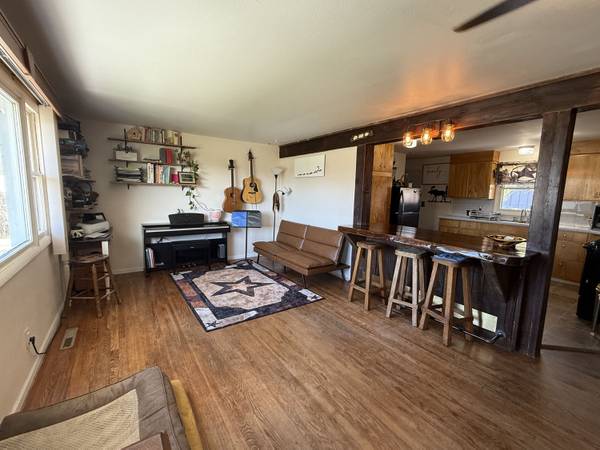 $295,000 / 2150ft2 - Updated 4-Bedroom Home on a Corner Lot (315 Elizabeth Drive, Riverton, WY)64183777335809123