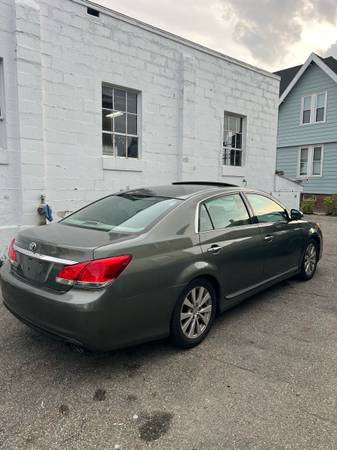 2011 Toyota Avalon - $8,900 (Winthrop)63470757508097123