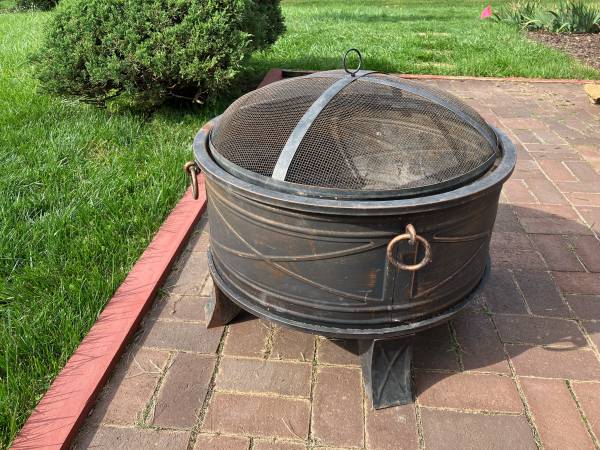 Portable Wood-Burning Firepit 1