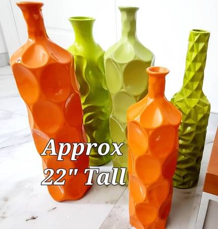 Any Single Vase only $35 Firm Cash 1