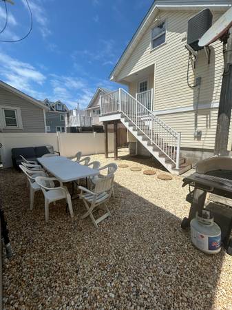 $1,700 / 3br - 2025 Winter Open House 9/1 4-6 pm, 3 bd, bth, Garage & off-street parking, 1 blk (MANASQUAN)63612017145475121