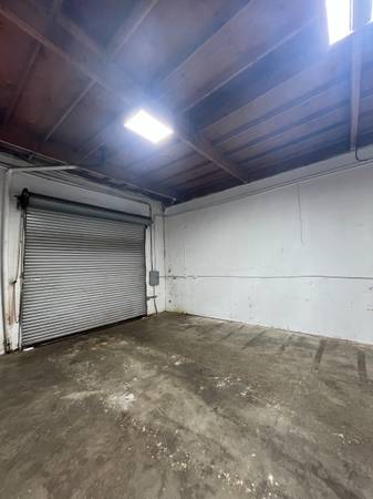 $1,750 / 1056ft2 - Rare Small Warehouse - 12 Pamaron Way, Novato (novato)63847325304193123