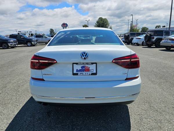 Volkswagen Passat 2.0T S 2018 - $16,95063623249551747123