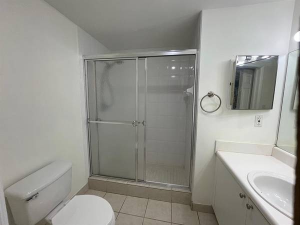 $1,975 / 2br - Magnificent 2/2 for rent at Tamarac (Tamarac)64049280751491123