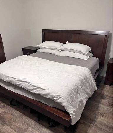 King Bedroom Set 1