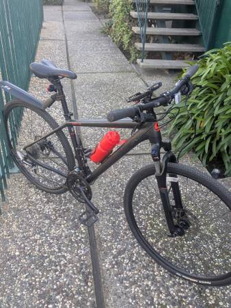 Cannondale QUICK CX 4 Mountain bike 1