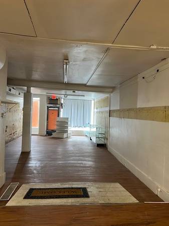 $2,400 / 2000ft2 - Large Two Story Commercial Space with Endless Possibilities (Reading)64199865382913124